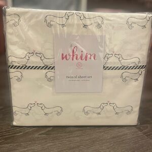 Martha Stewart WHIM Twin XL Dachshund Kiss sheet Set